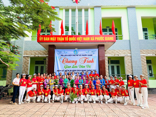 Đồng diễn dân vũ 5